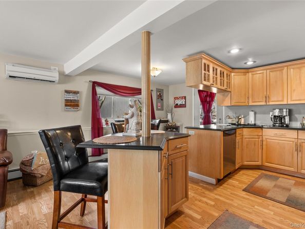 43 Tracy Lane, East Islip NY 11730
