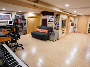 16627 25th Avenue, Whitestone NY 11357