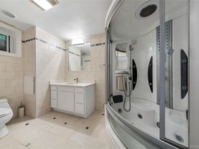 11 Manor Avenue, Roslyn Heights NY 11577