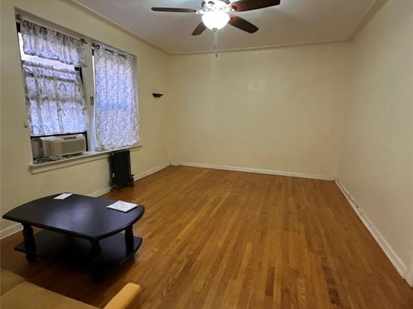 62-64 Saunders Street D2, Rego Park NY 11374