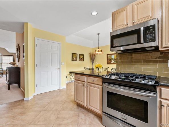 108 Joseph Lane, Dix Hills NY 11746