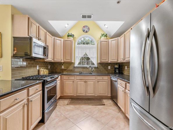 108 Joseph Lane, Dix Hills NY 11746