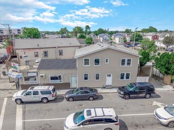 6 E Barclay Street