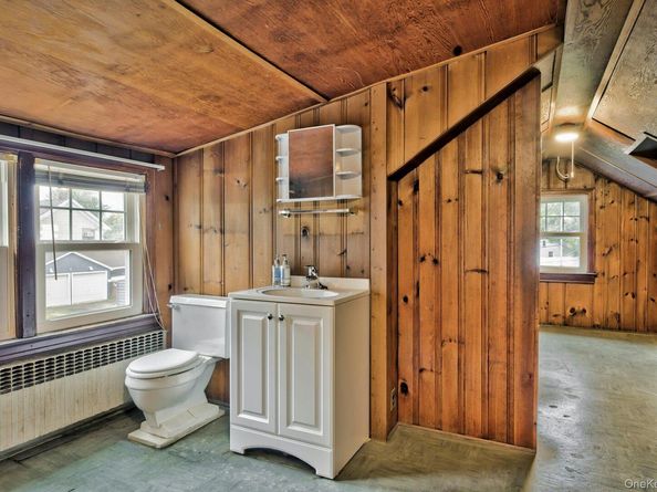 86 N Bayview Avenue, Freeport NY 11520