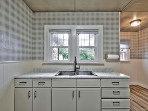 86 N Bayview Avenue, Freeport NY 11520