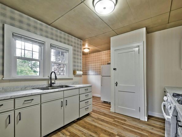 86 N Bayview Avenue, Freeport NY 11520