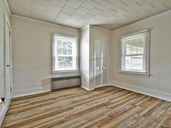 86 N Bayview Avenue, Freeport NY 11520
