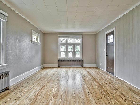 86 N Bayview Avenue, Freeport NY 11520
