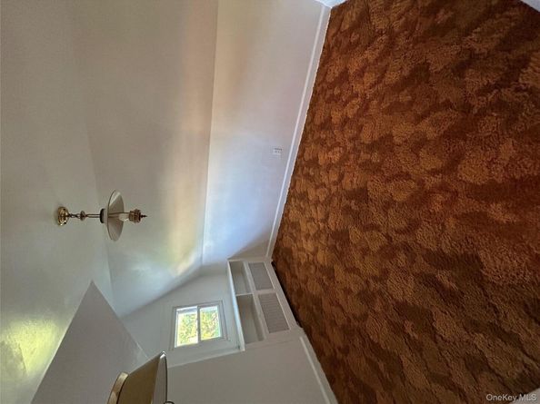 330 Claremont Avenue, Fleetwood NY 10552