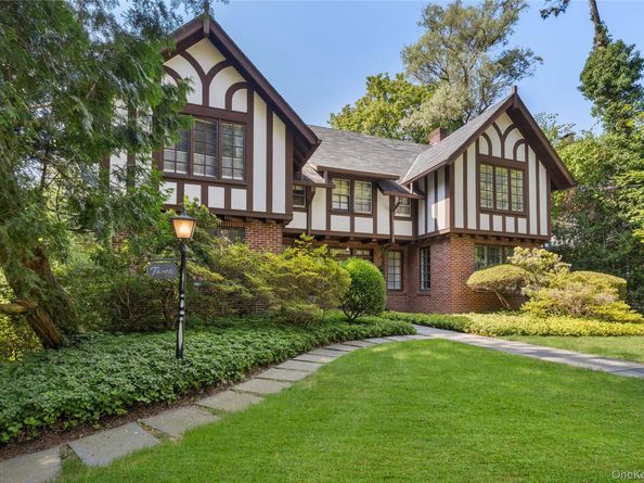 3 Walworth Avenue, Scarsdale NY 10583
