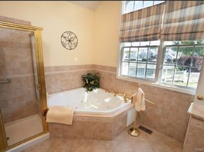 131 Emilys Way, East Setauket NY 11733