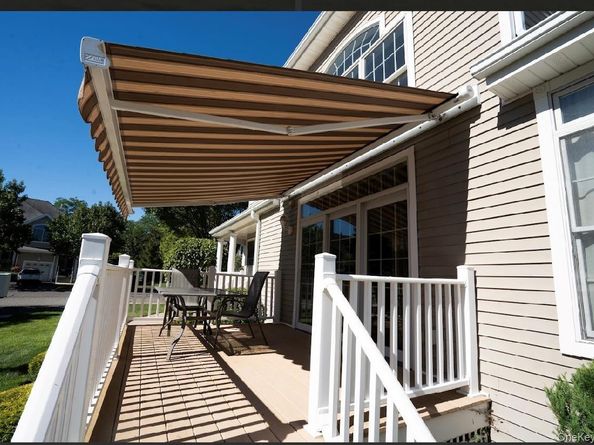 131 Emilys Way, East Setauket NY 11733