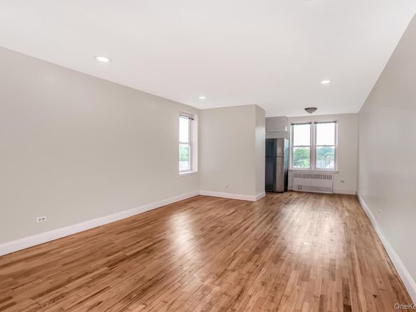 205 East 238th Street 4C, Bronx NY 10470