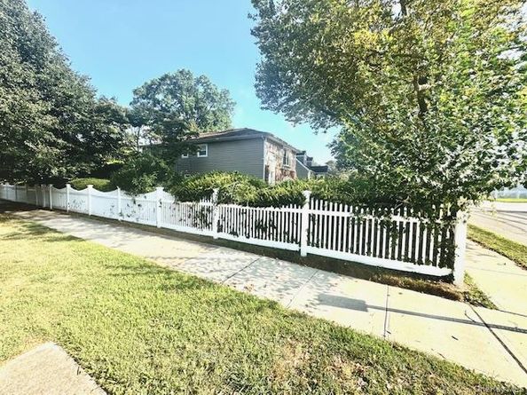2743 Milburn Avenue, Baldwin NY 11510