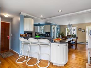 27 Beverly Road, Farmingdale NY 11735