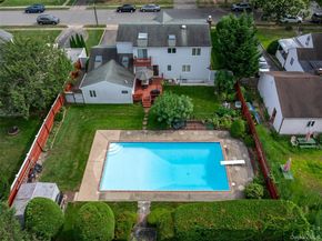 27 Beverly Road, Farmingdale NY 11735