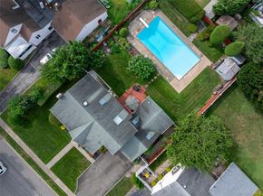 27 Beverly Road, Farmingdale NY 11735