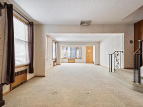 7214 72 Place, Glendale NY 11385