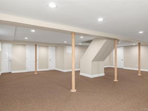 1983 Dutch Broadway, Elmont NY 11003