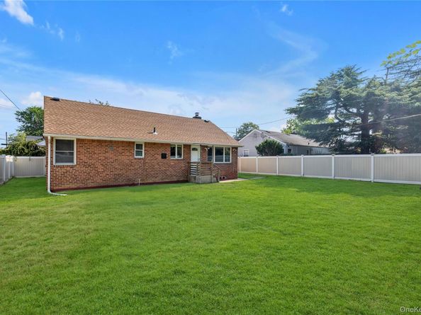 1983 Dutch Broadway, Elmont NY 11003