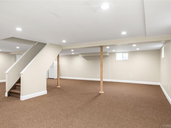 1983 Dutch Broadway, Elmont NY 11003
