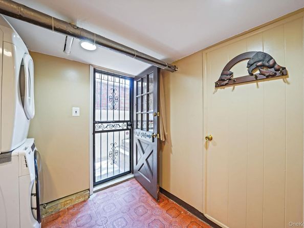 64-39 83rd Street, Middle Village NY 11379