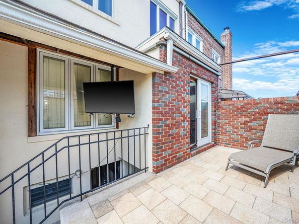 64-39 83rd Street, Middle Village NY 11379