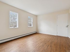 129 E Woodside Avenue, Patchogue NY 11772