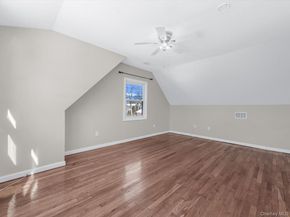 1987 Lakeville Road, New Hyde Park NY 11040