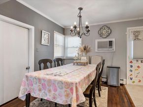 1 Salem, Hicksville NY 11801