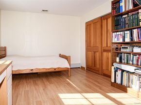 25 Westbury Avenue, Plainview NY 11803