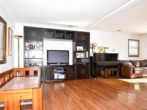 25 Westbury Avenue, Plainview NY 11803