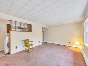 10 Grape Lane, Hicksville NY 11801