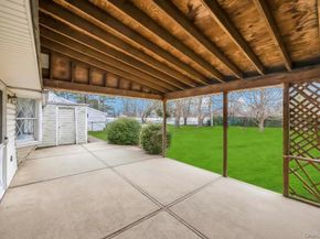 10 Grape Lane, Hicksville NY 11801