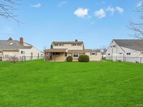 10 Grape Lane, Hicksville NY 11801