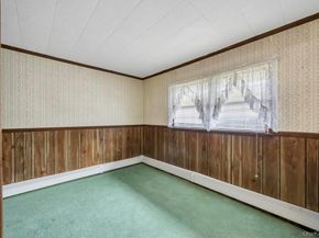 10 Grape Lane, Hicksville NY 11801