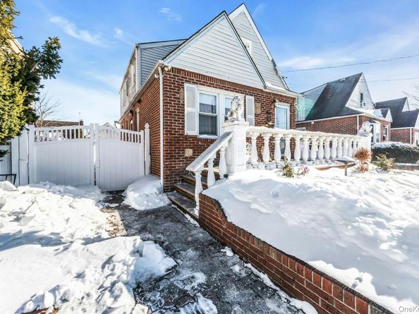 20 Law Street, North Valley Stream NY 11580