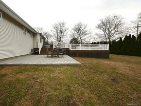 7 McNulty Street, Dix Hills NY 11746