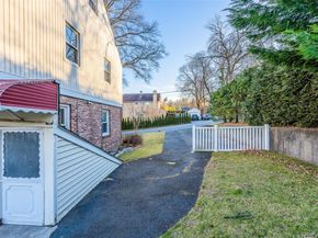 104 Grandview Avenue, Great Neck NY 11020