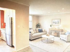 40 Daley Place 227, Lynbrook NY 11563