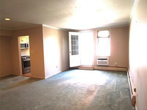 40 Daley Place 227, Lynbrook NY 11563