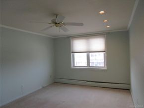 40 Daley Place 227, Lynbrook NY 11563
