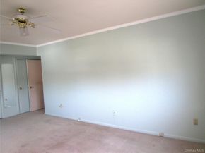 40 Daley Place 227, Lynbrook NY 11563