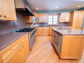 75 Holland Place, Hartsdale NY 10530