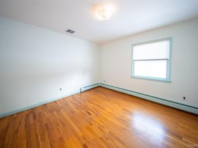 75 Holland Place, Hartsdale NY 10530