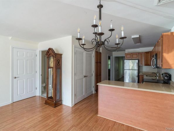 1133 Willow Lane, Valley Stream NY 11580