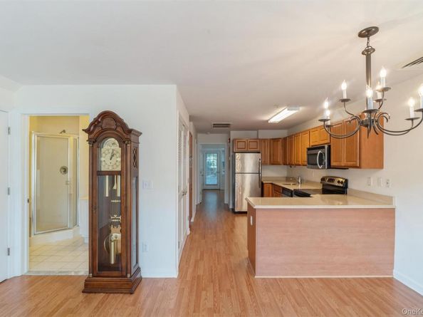 1133 Willow Lane, Valley Stream NY 11580