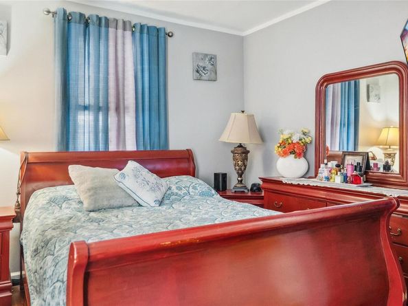 5612 135th Street, Flushing NY 11355