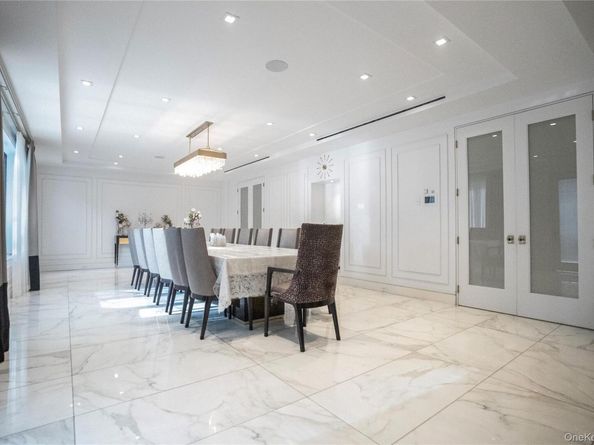 570 Bedford Avenue 1, Brooklyn NY 11249