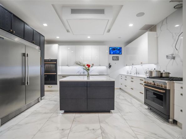 570 Bedford Avenue 1, Brooklyn NY 11249